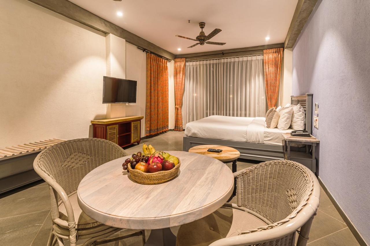 Bougainvilla Apartment Surat Exterior foto
