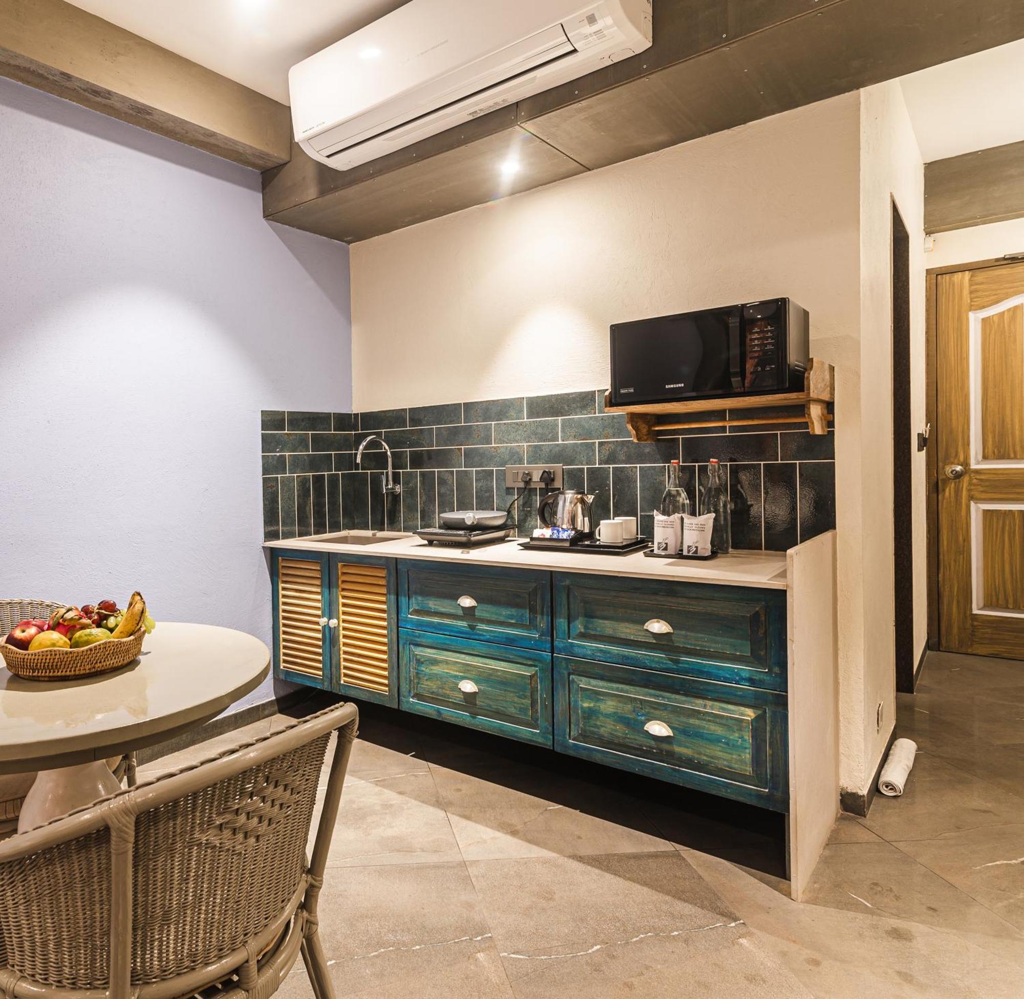 Bougainvilla Apartment Surat Exterior foto